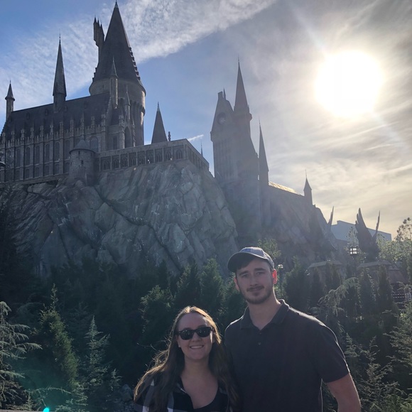 Meet your Posher, Laura - Picture 2 of 2